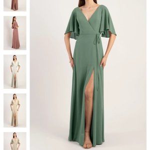 Jenny Yoo Ari Bridesmaid Dress Short-sleeve Gown in Eucalyptus Green